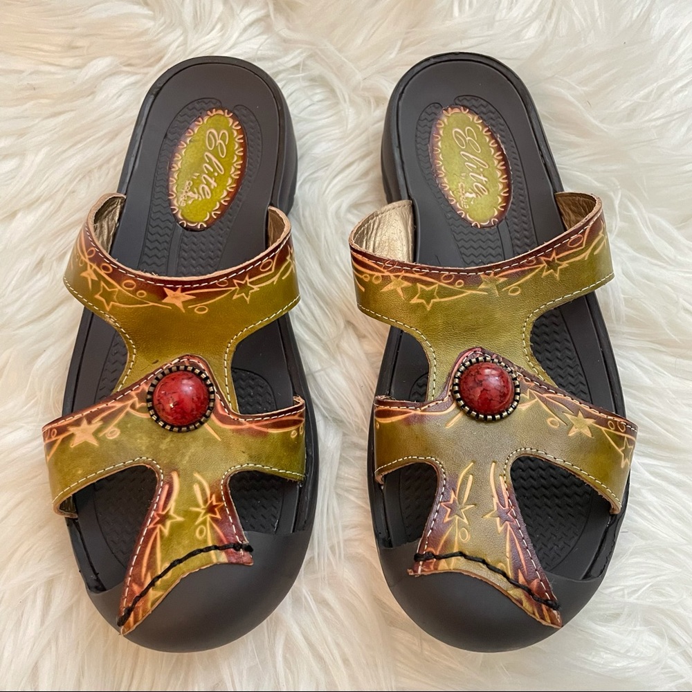 Elite by corkys closed toe sandals EU 36 US 6 green red flip flops slip on